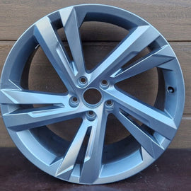 1x Alufelge 19 Zoll 8.5