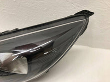 Laden Sie das Bild in den Galerie-Viewer, Frontscheinwerfer Ford Focus F1EB13W030PD Links Scheinwerfer Headlight SCH3952303208as