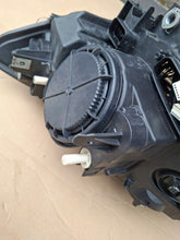 Laden Sie das Bild in den Galerie-Viewer, Frontscheinwerfer BMW 2 F22 F23 7304464 Rechts Scheinwerfer Headlight SCH1994386602hh