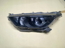 Laden Sie das Bild in den Galerie-Viewer, Frontscheinwerfer Toyota Yaris LED Links Scheinwerfer Headlight SCH9268754454iv