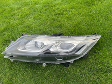 Load image into Gallery viewer, Frontscheinwerfer Mitsubishi Eclipse Cross I 8301D185 LED Rechts oder Links