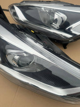 Laden Sie das Bild in den Galerie-Viewer, Frontscheinwerfer Ford C-Max F1CB-13D152-AF Rechts Scheinwerfer Headlight