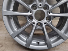 Laden Sie das Bild in den Galerie-Viewer, 1x Alufelge 16 Zoll 7.0" 5x120 31ET Glanz Silber 6796236 BMW 1 F21 F20 Rim Wheel FEL5715989132rc