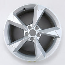 Load image into Gallery viewer, 1x Alufelge 19 Zoll 7.0&quot; 5x112 43ET Glanz Silber 83A601025N Audi Q3 Rim Wheel