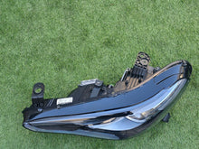 Laden Sie das Bild in den Galerie-Viewer, Frontscheinwerfer Alfa Romeo Giulia 50547582 12G16T1 Xenon Links Headlight SCH3666975434kp