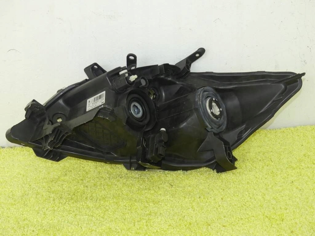 Frontscheinwerfer Toyota Auris 81110-02A40 Rechts Scheinwerfer Headlight