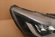 Laden Sie das Bild in den Galerie-Viewer, Frontscheinwerfer Ford Focus NX7B-13E014-CF Rechts Scheinwerfer Headlight SCH1054446504mg