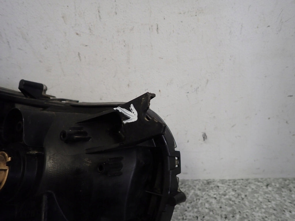 Frontscheinwerfer Mitsubishi Lancer VIII Links Scheinwerfer Headlight