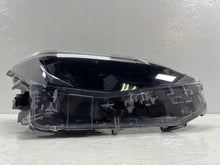 Laden Sie das Bild in den Galerie-Viewer, Frontscheinwerfer Toyota Yaris Cross 0D-310 Rechts Scheinwerfer Headlight SCH3873573669nc