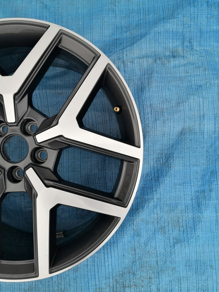 1x Alufelge 18 Zoll 7.0" 5x100 47ET Glanz Graphit 6F9601025B Seat Ibiza I V FEL4031790605on