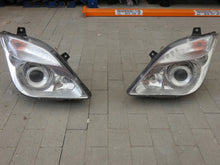 Laden Sie das Bild in den Galerie-Viewer, Frontscheinwerfer Mercedes-Benz Sprinter Ein Stück (Rechts oder Links) Headlight