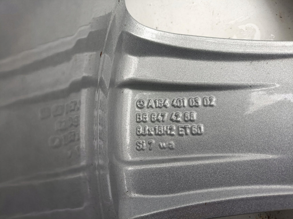 4x Alufelge 18 Zoll 8.0" 5x112 60ET Glanz Silber A1644010302 Mercedes-Benz W164 FEL4161623129zu