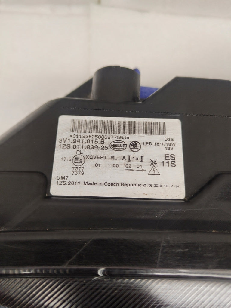 Frontscheinwerfer Skoda Superb III 3V1941015B LED Links Scheinwerfer Headlight