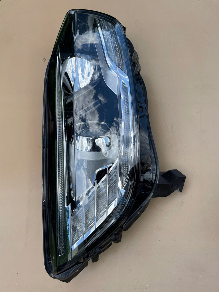 Frontscheinwerfer Renault Grand Scenic 260100943R Rechts Scheinwerfer Headlight