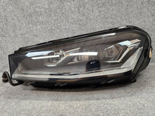 Laden Sie das Bild in den Galerie-Viewer, Frontscheinwerfer Skoda Fabia IV 6VB941015B LED Links Scheinwerfer Headlight SCH6832189367lr