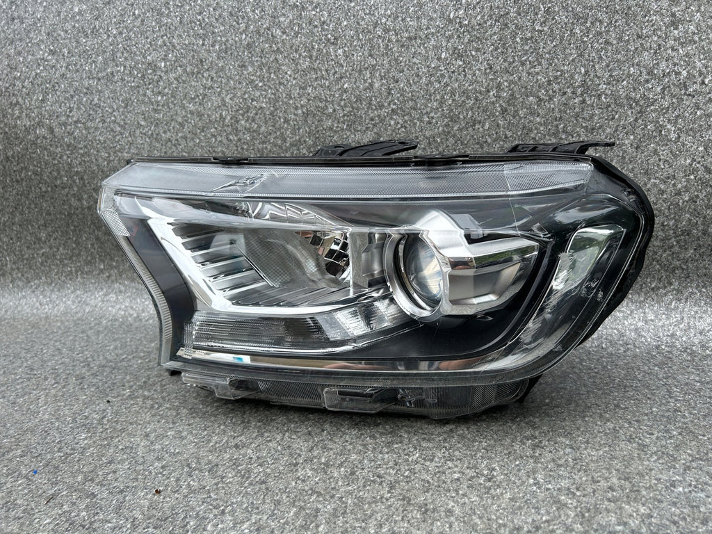 Frontscheinwerfer Ford Ranger Links Scheinwerfer Headlight SCH7368424917st