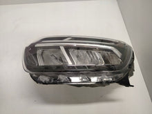Laden Sie das Bild in den Galerie-Viewer, Frontscheinwerfer Dacia Duster 260101613R LED Links Scheinwerfer Headlight