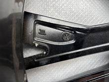 Laden Sie das Bild in den Galerie-Viewer, 1x Alufelge 19 Zoll 7.5" 5x112 51ET 5G0601025AN VW Golf I Rim Wheel FEL5427459042qe
