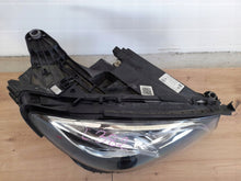 Laden Sie das Bild in den Galerie-Viewer, Frontscheinwerfer Mercedes-Benz W213 A2139062606 Rechts Scheinwerfer Headlight SCH8983965822hd