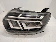 Laden Sie das Bild in den Galerie-Viewer, Frontscheinwerfer Dacia Duster 260602465R LED Links Scheinwerfer Headlight