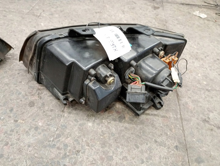 Frontscheinwerfer Audi A4 B6 RSD-100203A LED Rechts Scheinwerfer Headlight SCH6105040257se