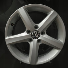 Laden Sie das Bild in den Galerie-Viewer, 4x Alufelge 16 Zoll 6.5" 5x112 42ET Glanz Silber 3AA071496 VW Passat Jetta FEL2760861311aa
