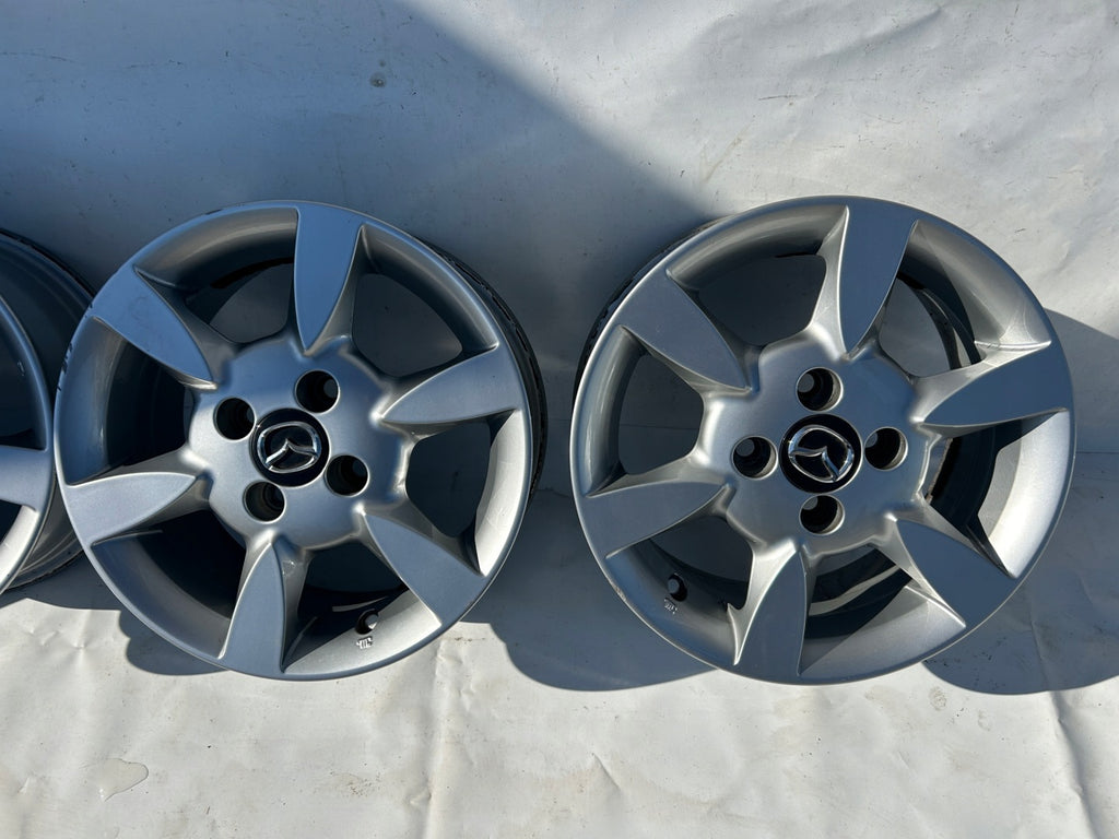 4x Alufelge 14 Zoll 6.0" 4x100 45ET Glanz DP74V3810 Mazda Rim Wheel FEL9729820537qx