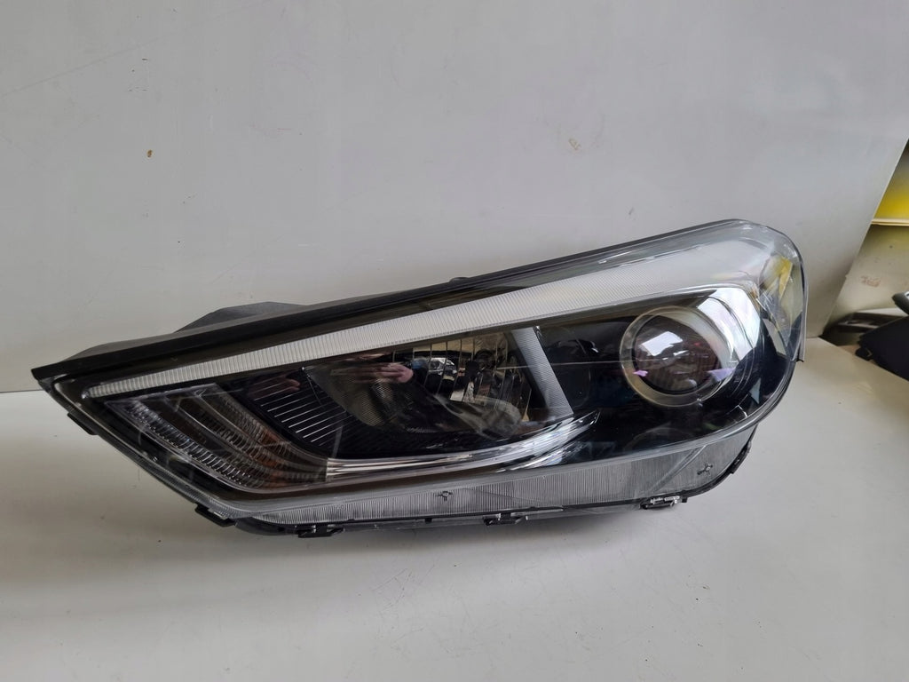 Frontscheinwerfer Hyundai Tucson 92101-D7000 Links Scheinwerfer Headlight