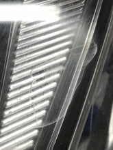 Laden Sie das Bild in den Galerie-Viewer, Frontscheinwerfer VW Tiguan Allspace 5NN941081C Full LED Links Headlight