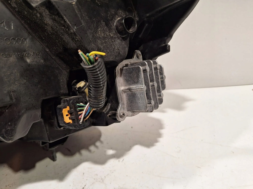 Frontscheinwerfer Opel Corsa F 39162654 Rechts Scheinwerfer Headlight SCH5261326257dt