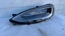 Load image into Gallery viewer, Frontscheinwerfer Tesla Model S 1065045-00-B Ein Stück (Rechts oder Links)