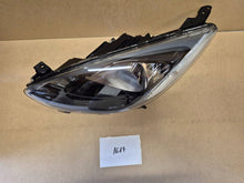 Laden Sie das Bild in den Galerie-Viewer, Frontscheinwerfer Mazda 2 DG8051040 Links Scheinwerfer Headlight SCH2135030985wl