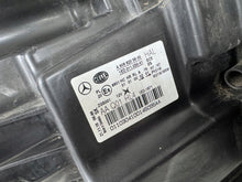Laden Sie das Bild in den Galerie-Viewer, Frontscheinwerfer Mercedes-Benz Sprinter A9068205600 Links Headlight SCH6816445327zx