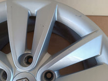 Laden Sie das Bild in den Galerie-Viewer, 1x Alufelge 17 Zoll 7.0" 5x114.3 49ET 40300030R Renault Megane Rim Wheel FEL3013290890qc