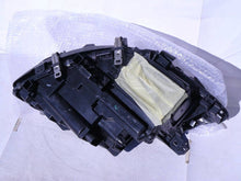Laden Sie das Bild in den Galerie-Viewer, Frontscheinwerfer Mercedes-Benz W246 A2469066901 LED Links Headlight SCH7770659874ro