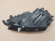 Laden Sie das Bild in den Galerie-Viewer, Frontscheinwerfer Skoda 5E3941016 Rechts Scheinwerfer Headlight