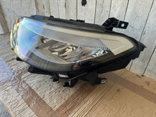 Load image into Gallery viewer, Frontscheinwerfer Seat 10B941005A Links Scheinwerfer Headlight