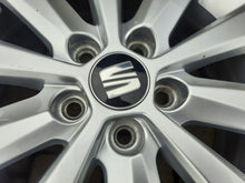 Laden Sie das Bild in den Galerie-Viewer, 1x Alufelge 15 Zoll 5.5&quot; 5x100 40ET Glanz Silber 6F0601025G Seat Ibiza Rim Wheel