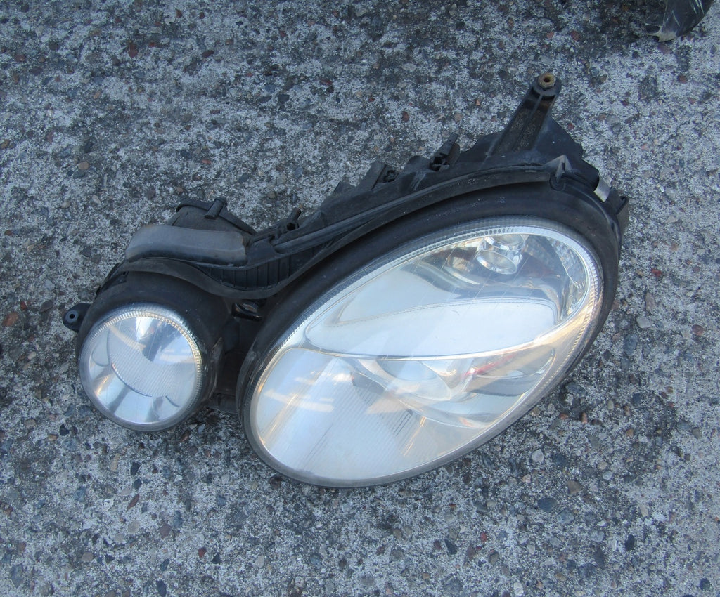 Frontscheinwerfer Mercedes-Benz W211 A2118201461 Rechts Scheinwerfer Headlight