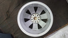 Load image into Gallery viewer, 1x Alufelge 16 Zoll 7.5&quot; 5x112 45ET Glanz Silber 4F0601025AJ Audi Rim Wheel