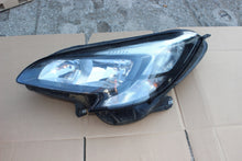 Laden Sie das Bild in den Galerie-Viewer, Frontscheinwerfer Opel Corsa E 13381335LH LED Links Scheinwerfer Headlight