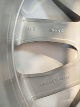 Load image into Gallery viewer, 1x Alufelge 19 Zoll 8.0" 5x112 56ET Glanz Graphit A1664011500 Mercedes-Benz FEL9503691861ix