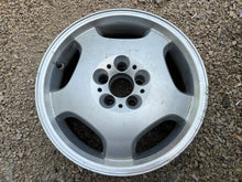 Load image into Gallery viewer, 1x Alufelge 17 Zoll 8.0" 5x112 35ET Mercedes-Benz Rim Wheel