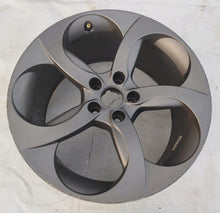 Laden Sie das Bild in den Galerie-Viewer, 1x Alufelge 18 Zoll 9.0&quot; 5x110 34ET Matt Grau 156119163 Alfa Romeo Rim Wheel