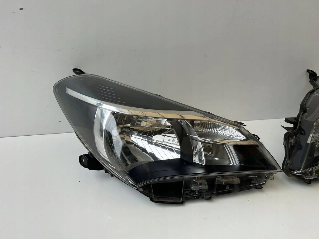 Frontscheinwerfer Toyota Yaris 0D-158 Ein Stück (Rechts oder Links) Headlight SCH4954830400ji