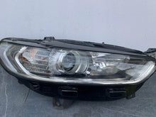 Laden Sie das Bild in den Galerie-Viewer, Frontscheinwerfer Ford Mondeo Rechts Scheinwerfer Headlight