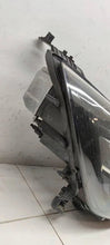 Laden Sie das Bild in den Galerie-Viewer, Frontscheinwerfer Renault Megane IV 260103857R Rechts Scheinwerfer Headlight SCH3249512002qp