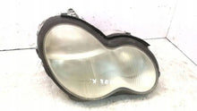 Laden Sie das Bild in den Galerie-Viewer, Frontscheinwerfer Mercedes-Benz 0301166202 Rechts Scheinwerfer Headlight SCH1755816346lu