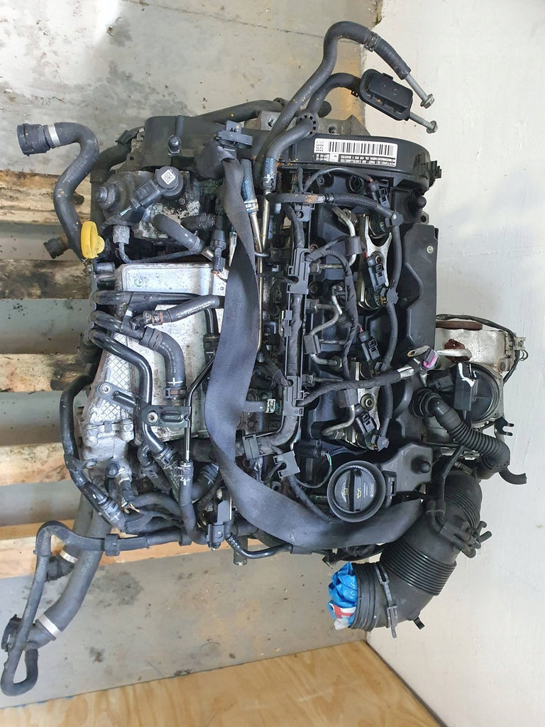 Motor VW Passat B8 CRLB 2.0 TDI 150PS 110kW Diesel Engine Komplett
