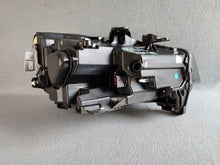 Laden Sie das Bild in den Galerie-Viewer, Frontscheinwerfer Audi Q2 81A941011 LED Links Scheinwerfer Headlight